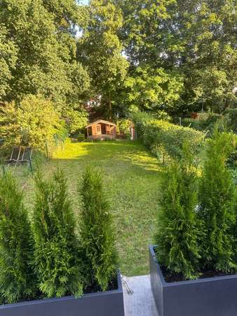 Möblierte 5,5- Zimmer-Reihenmittelhaus mit Garten im schönen Frohnau!