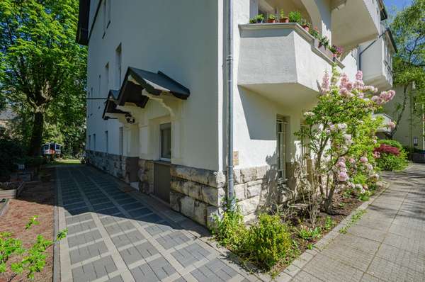 EXKLUSIVE & MODERNE GARTEN-WOHNUNG++VILLENLAGE GRUNEWALD!