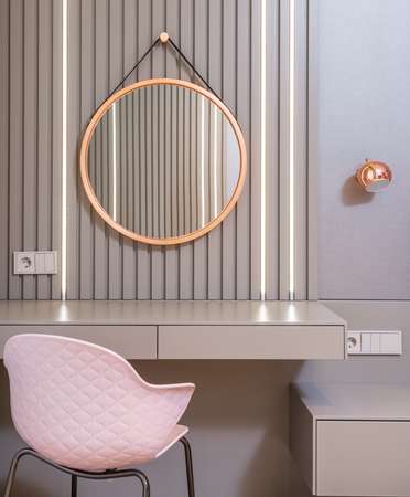 Gehobene, elegante 6-Zi-Maisonette-Wohnung im Herzen von Dahlem!
