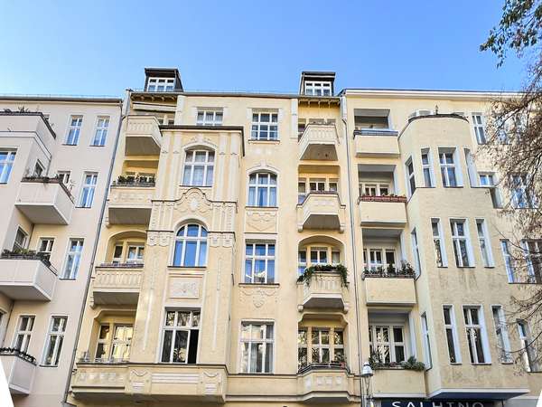 4- Zimmerwohnung++schönes Altbauhaus im Herzen von Charlottenburg++