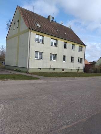 Bezugsfreie 3-Zi-Wohnung im ruhigen Roga