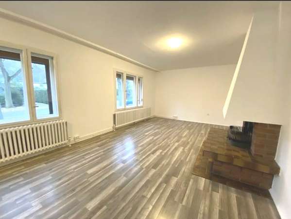Bezugsfreies Einfamilienhaus auf ein sonniges Eckgrundstück 2 min zum Hermsdorfer See