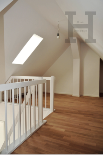 Dachgeschoss-Wohnung – Bild 2